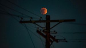 Jangan lewatkan: Tangkap Mercury sebelum menghilang & saksikan bulan berubah merah!