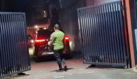 Jadi Tersangka di KPK, Rumah Mantan Menag Yaqut Cholil Qoumas Dijaga Ketat